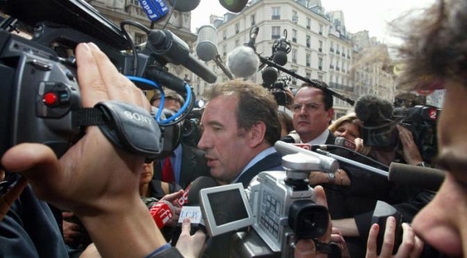 France : Qu&rsquo;est devenu l&rsquo;enfant giflé par François Bayrou en 2002, pendant la campagne présidentielle?