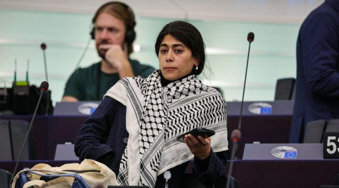 Israël : l&rsquo;eurodéputée antisémite de LFI, Rima Hassan, refoulée à l’aéroport de Tel-Aviv