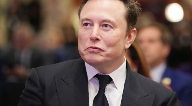 Wikipédia : Elon Musk appelle au boycott de l&rsquo;encyclopédie en ligne, qu&rsquo;il accuse d&rsquo;être &laquo;&nbsp;woke&nbsp;&raquo;