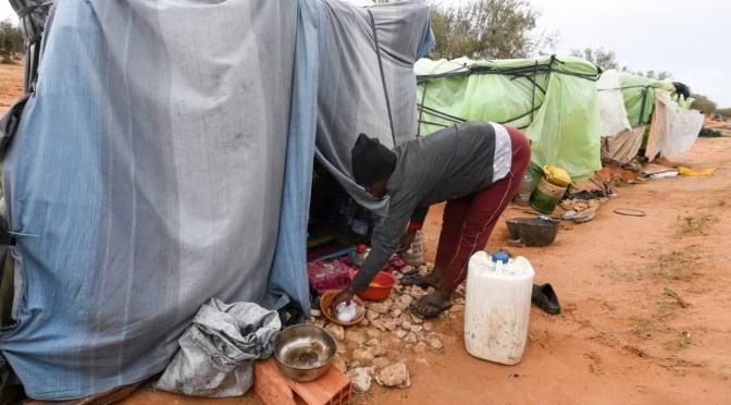 Tunisie : démantèlement d’un gigantesque camp de migrants subsahariens dans le centre-est du pays