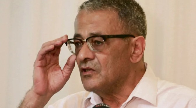 Tunisie : l’avocat Ahmed Souab arrêté après avoir dénoncé une « injustice inédite » dans l’affaire du complot contre l’État