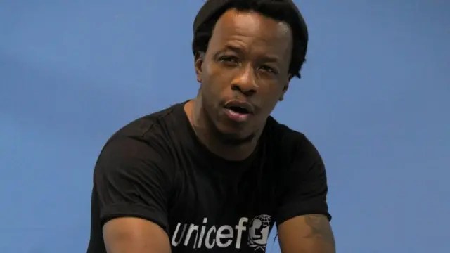Smarty French Rapper Smarty lance « Chacun sa vie » à Paris : le rap burkinabè en majesté au ...