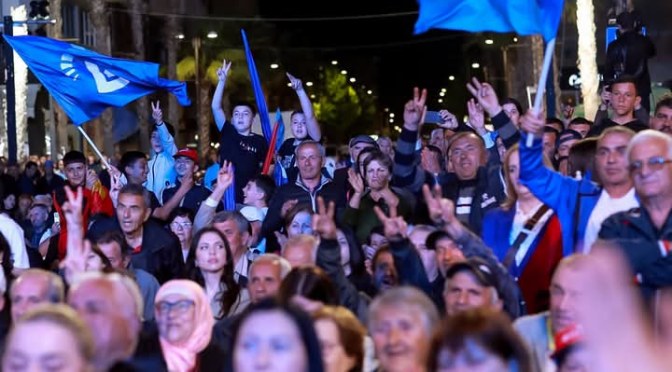 Législatives en Albanie: deux ennemis jurés et la justice en première ligne