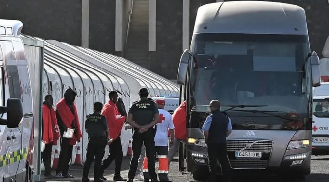 Îles Canaries (Espagne) : la santé mentale des mineurs non accompagnés préoccupe ONG et pouvoirs publics