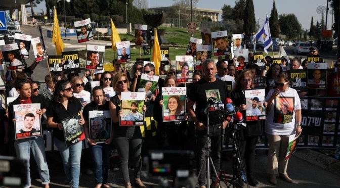Israël : Vives protestations devant la Knesset contre le plan de « conquête » de Gaza