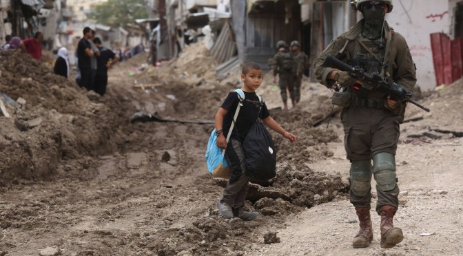 Israël tue un commandant du Hamas au Liban et menace l’Iran de représailles similaires à celles infligées à Gaza