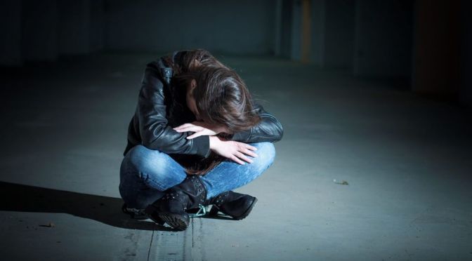 Marseille (France) : Une adolescente contrainte d&rsquo;effectuer des fellations dans un squat – un appel à la responsabilité collective