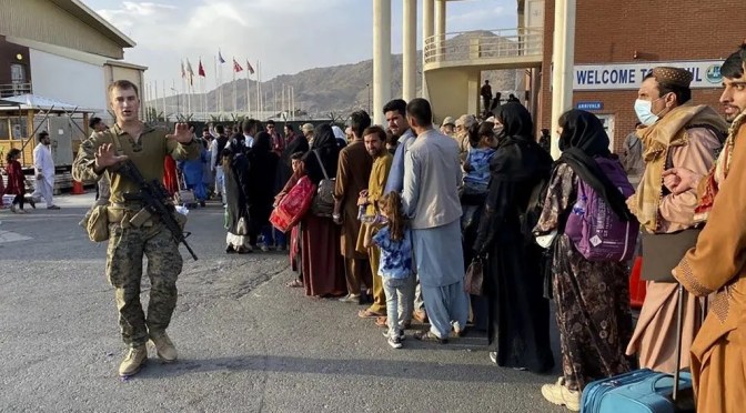 100 000 Afghans en France : un rapport pointe les limites de l’intégration