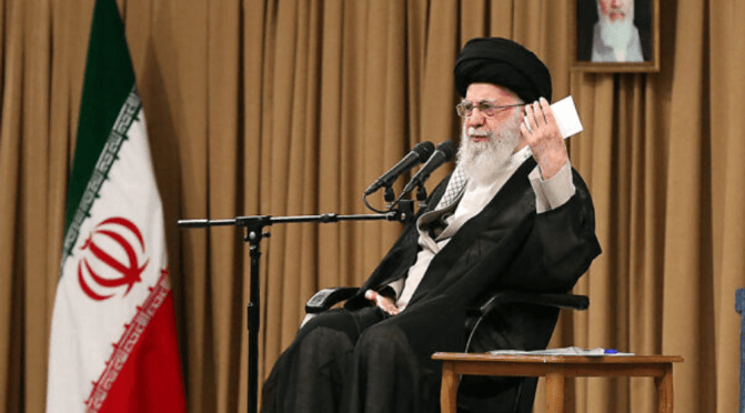 Guerre Iran-Israël : L&rsquo;Iran cherche urgemment à négocier avec les EUA et Israël la fin des hostilités – le guide suprême iranien joue sa survie et celle de son régime