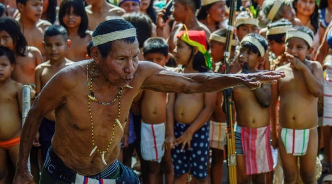 Les peuples autochtones marchent contre les violences à la frontière colombo-vénézuélienne