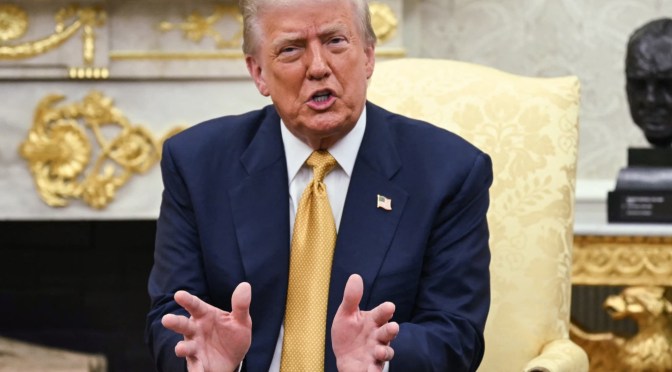 Donald Trump déclare les États-Unis en “conflit armé” avec les cartels de la drogue après des frappes au large du Venezuela