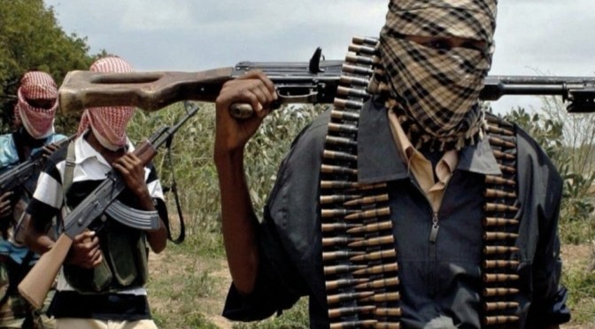 Mozambique : Décapitations, églises brûlées… Les islamistes font la chasse aux chrétiens – déjà plus de 22 000 personnes obligées de fuir à Cabo Delgado&nbsp;&raquo;