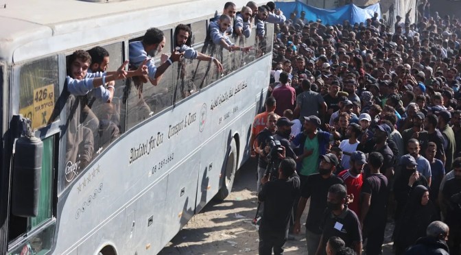 Gaza : Israël libère 1.968 prisonniers palestiniens en échange des 20 derniers otages vivants du Hamas