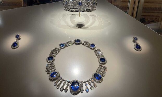 CAMBRIOLAGE DU LOUVRE : QUATRE INTERPELLATIONS ET UNE ENQUÊTE QUI ROUVRE LES DÉBATS SUR LA SÉCURITÉ DES MUSÉES EUROPÉENS