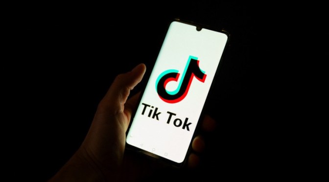 Le parquet de Paris ouvre une enquête préliminaire sur TikTok : modération, santé mentale et risques de manipulation en ligne au cœur des soupçons