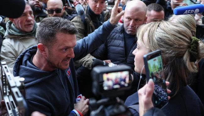 Victoire en justice pour le militant britannique d&rsquo;extrême droite Tommy Robinson
