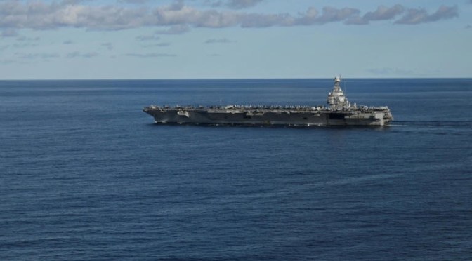 Un porte-avions américain au large de l&rsquo;Amérique latine attise les tensions avec le Venezuela