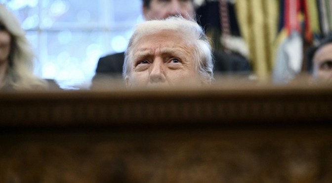 &laquo;&nbsp;Trump savait à propos des filles&nbsp;&raquo; : l&rsquo;affaire Epstein encore relancée