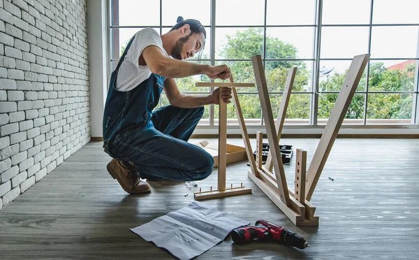 Génération Z face aux compétences de vie : comprendre les défis de l’autonomie dans un monde en mutation