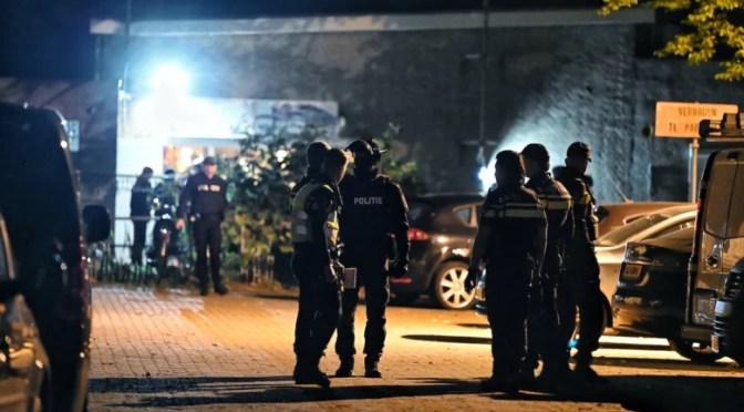 Pays-Bas : fermeture administrative d’une fondation marocaine à Tilburg après la saisie d’armes