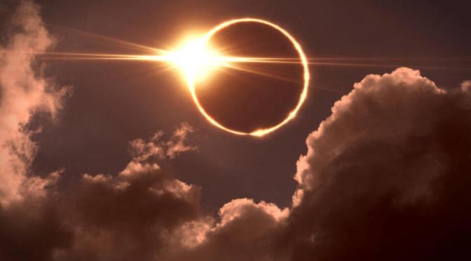 Éclipse totale du Soleil : où et comment voir le 12 août la Lune effacer le Soleil, de la Sibérie à l’Espagne